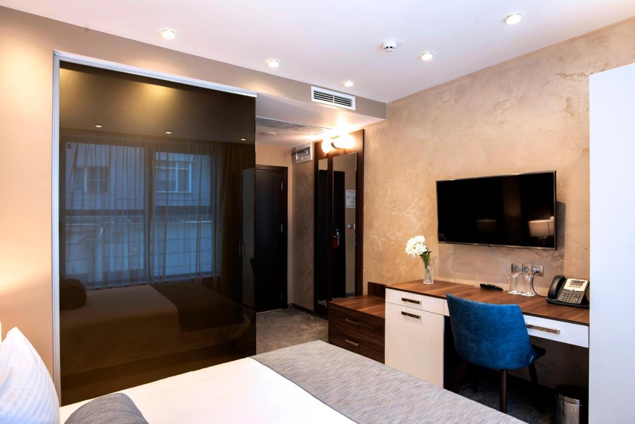 Family Hotel Business Club Shumen Ngoại thất bức ảnh
