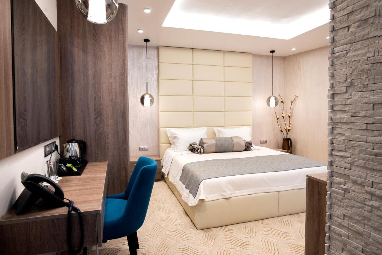 Family Hotel Business Club Shumen Ngoại thất bức ảnh