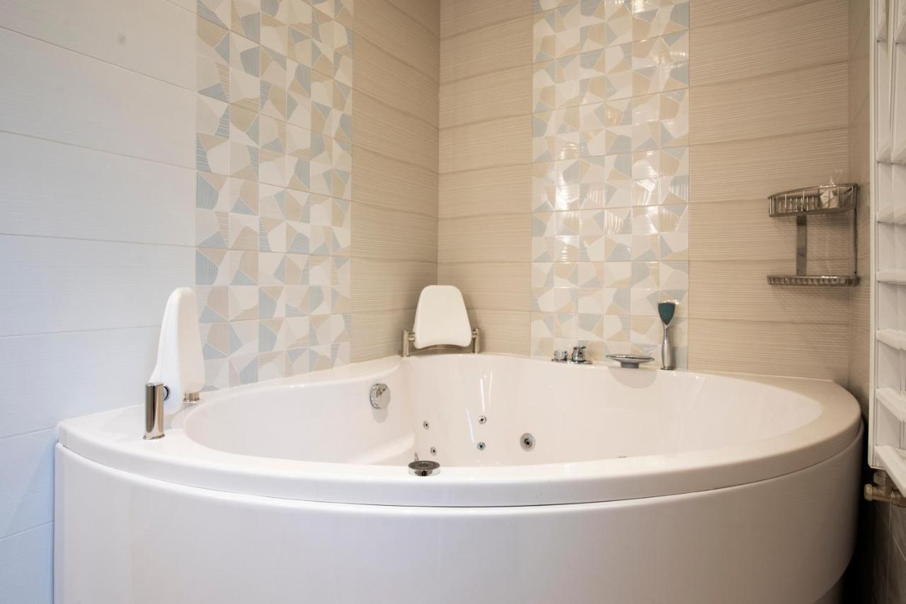 Family Hotel Business Club Shumen Ngoại thất bức ảnh