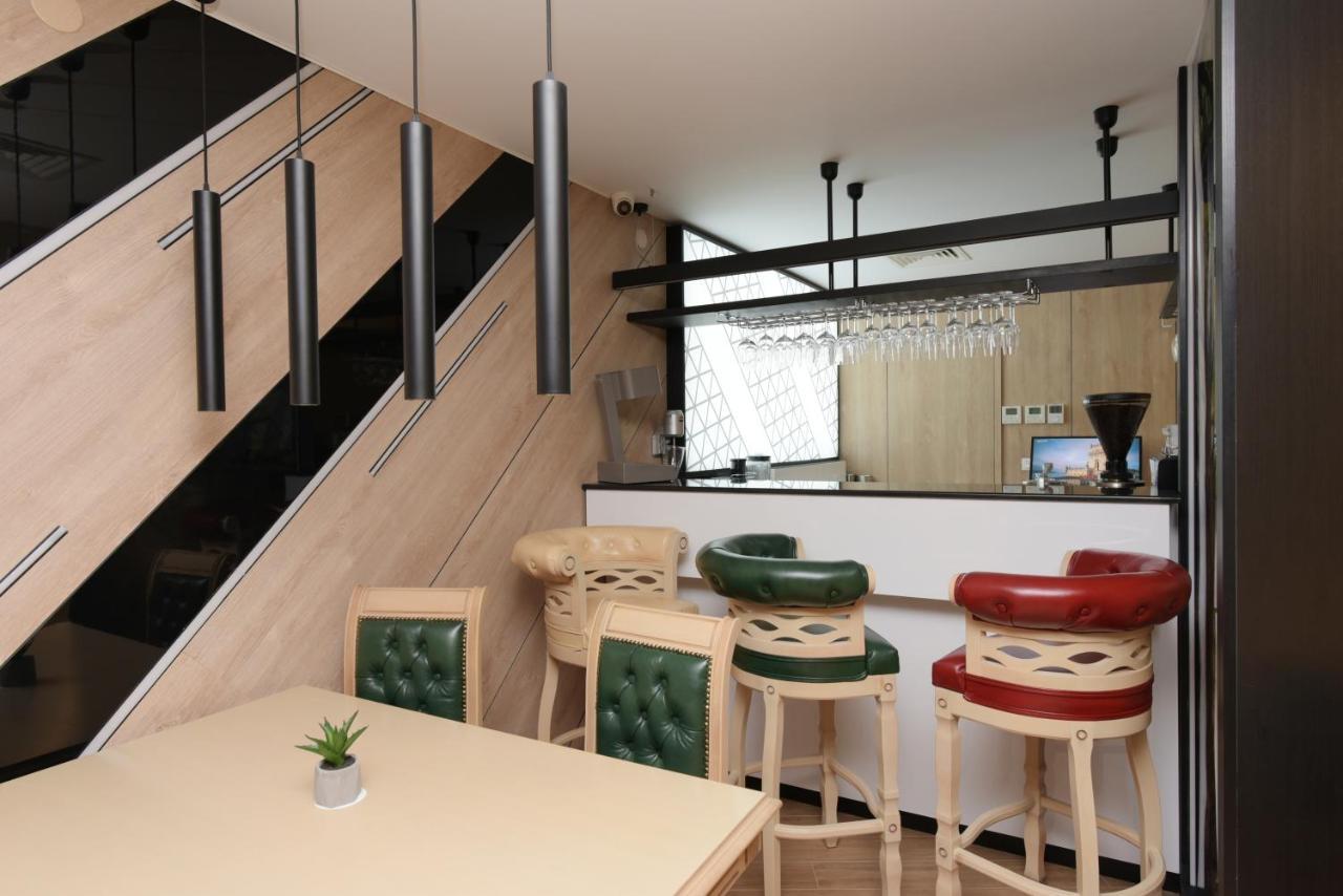 Family Hotel Business Club Shumen Ngoại thất bức ảnh