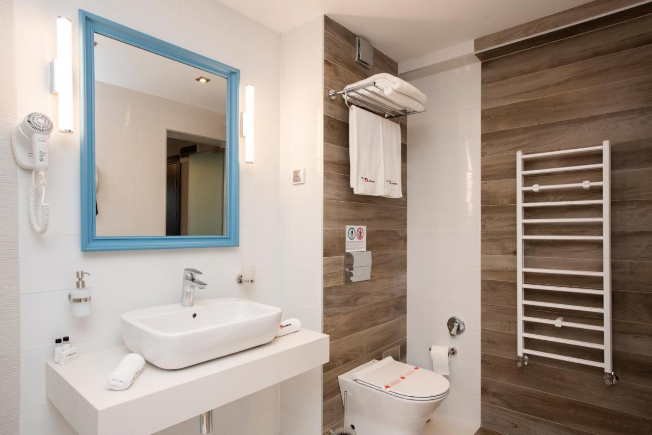 Family Hotel Business Club Shumen Ngoại thất bức ảnh